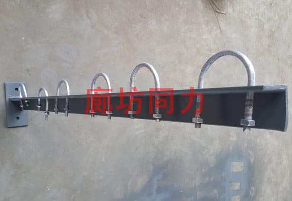 胀锚螺栓固定多华体育网站架